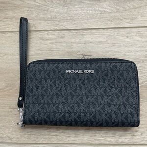 Michael Kors Jet Set Black/Grey Logo Flat Leather Phone Case Wallet New W Tags